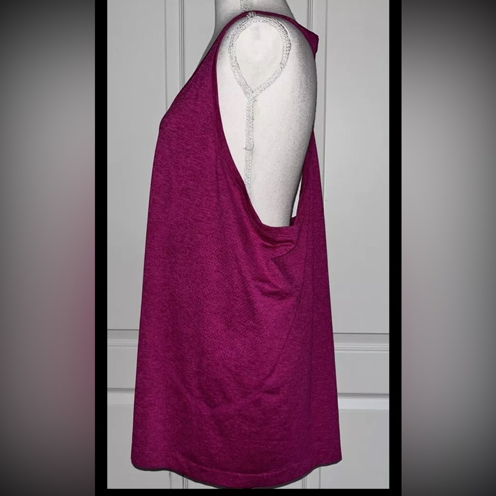 Lululemon Deep Fuchsia Racerback Tank - Picture 4 of 5